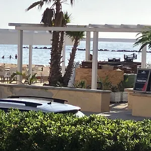 https://casa-fronte-spiaggia-lido.in-sardinia.net